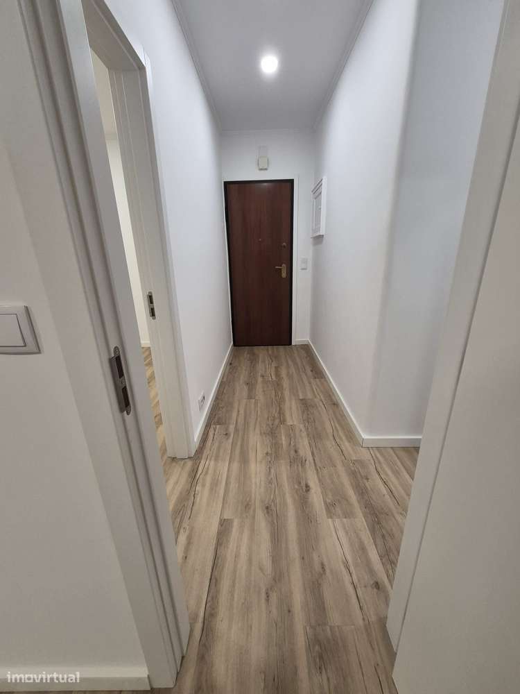 T1 Totalmente Renovado no Centro de Alverca do Ribatejo - Grande imagem: 5/10