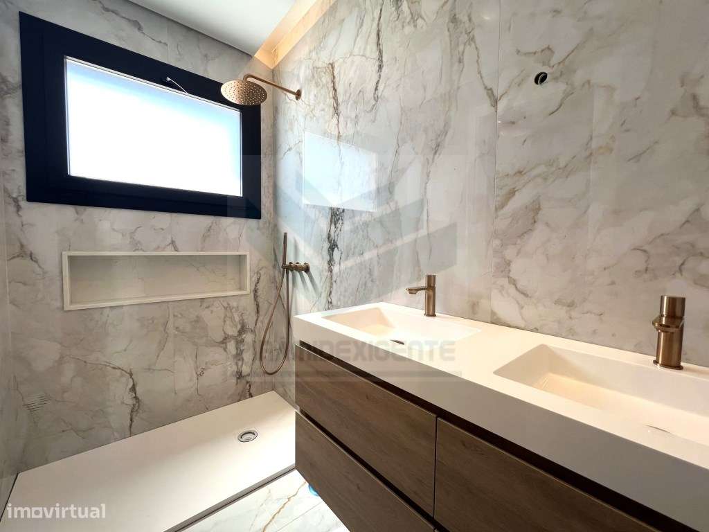 CHARMOSA! Moradia Construção NOVA Isolada, Azeitão! Central!-22