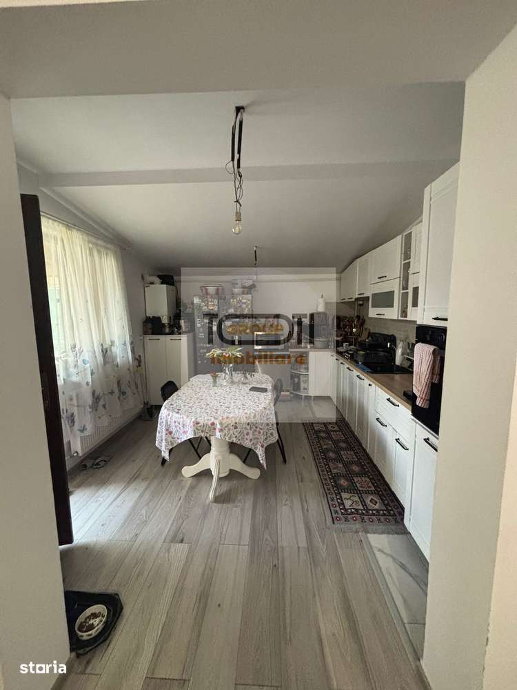 Apartament de vânzare în zona VALEA ADÂNCĂ, 3 camere decomandat-2