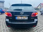 Toyota Avensis 1.8 Sol - 9