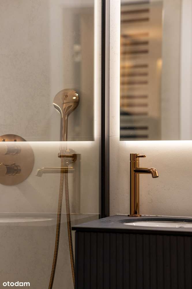 OSTATNIE Piętro | Quiet luxury | Towarowa Square | Metro Rondo Dasz.-15