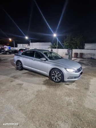 Volkswagen Passat 2.0 TDI DSG Highline - 3