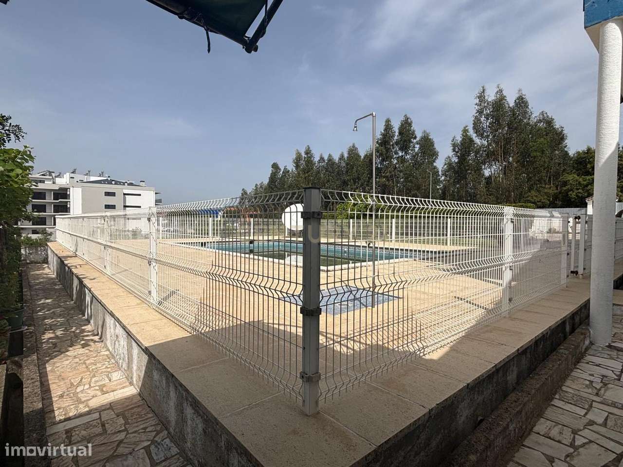 Moradia com Piscina - Entroncamento-30