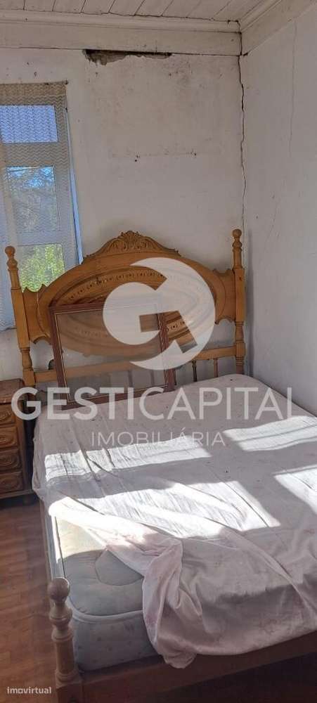 Quinta com vista rio Tâmega e duas moradias para recuperar-17