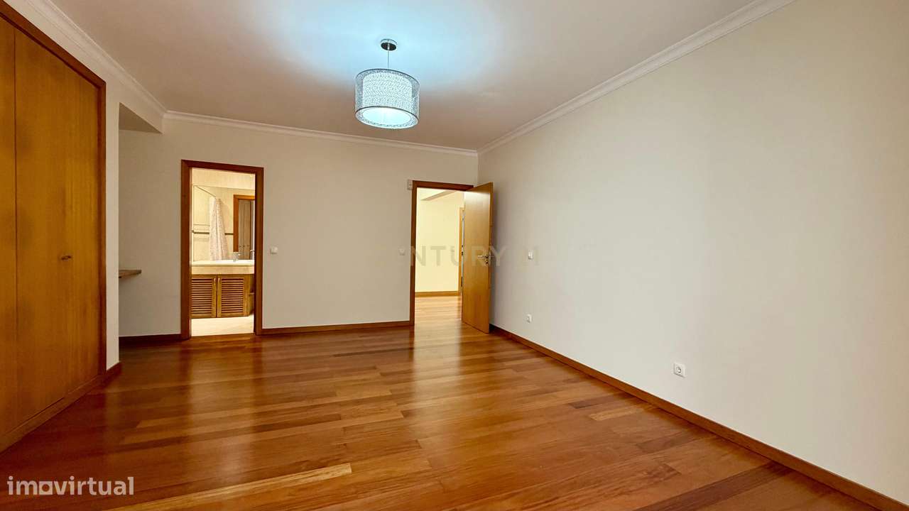 Apartamento T2+1 em Santo António-14