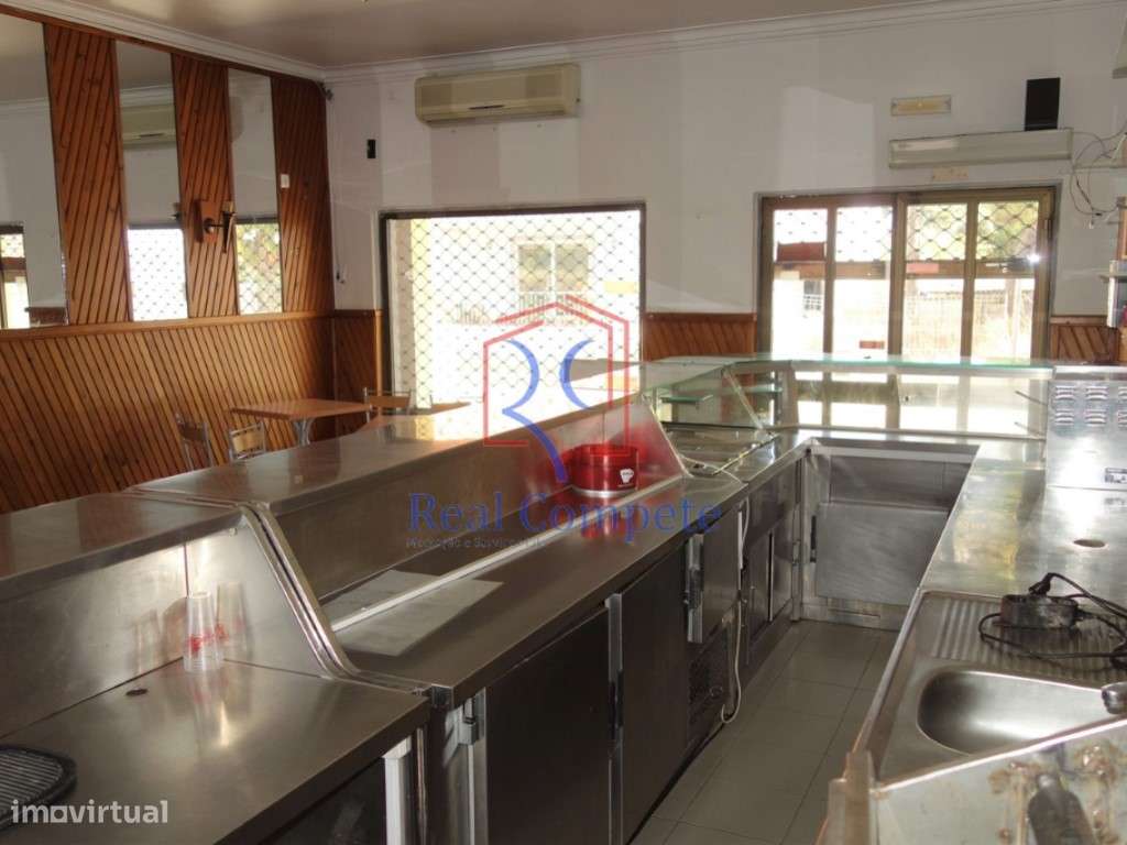 Estabelecimento, Loja e/ou restaurante em Charneca Caparica, Almada - Grande imagem: 4/15