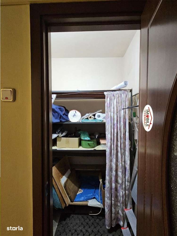 Apartament 3 camere decomandat cu pivnita de vanzare in Vasile Aaron-10