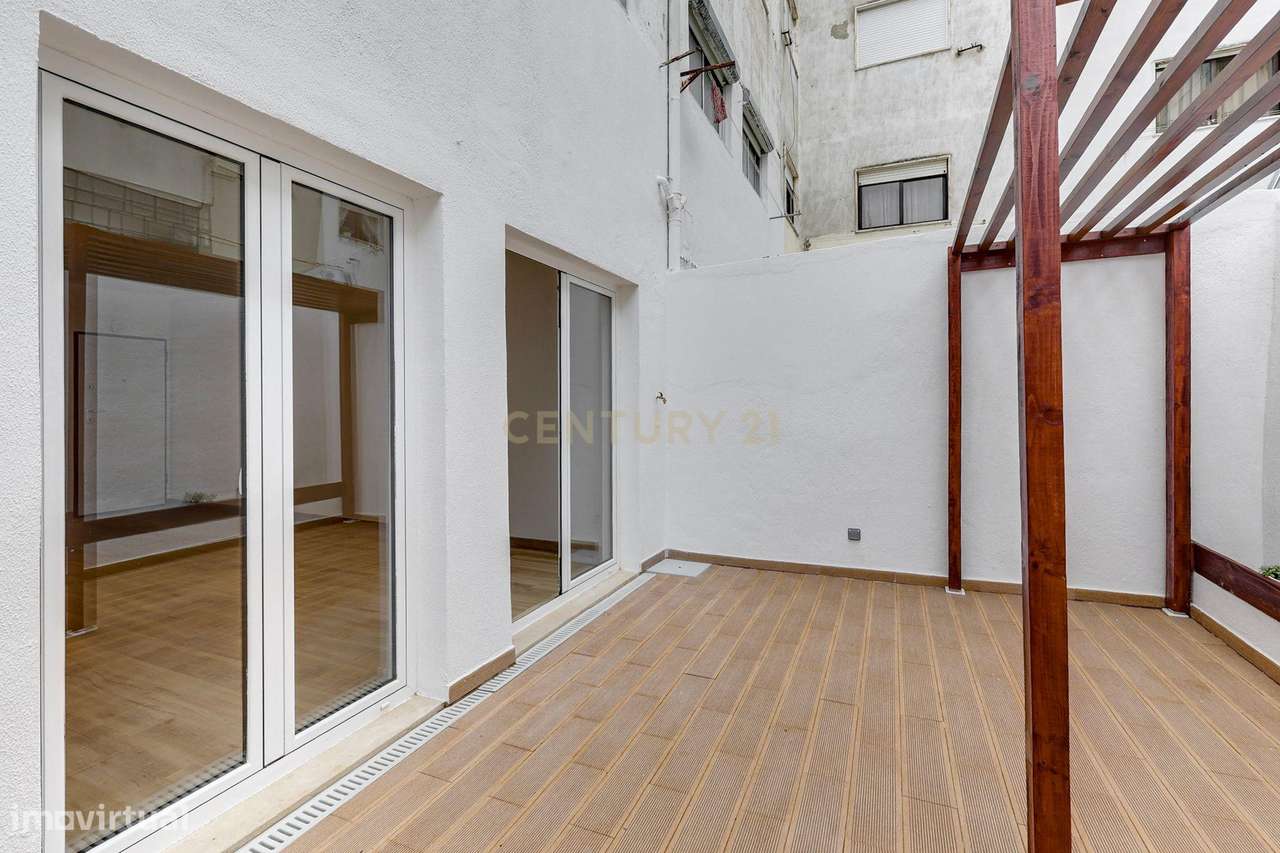 Apartamento T2 totalmente remodelado - Baixa da Banheira - Grande imagem: 5/21