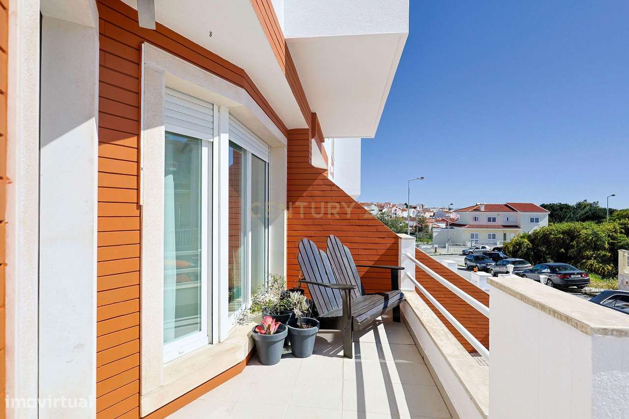 Moradia T3 com garagem e sótão na Sobreda, Almada - Grande imagem: 4/40