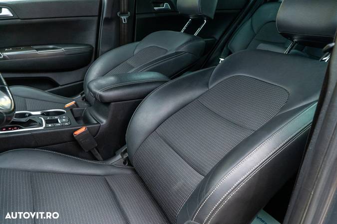 Kia Sportage 2,0 CRDI AWD Aut. Platinum - 31