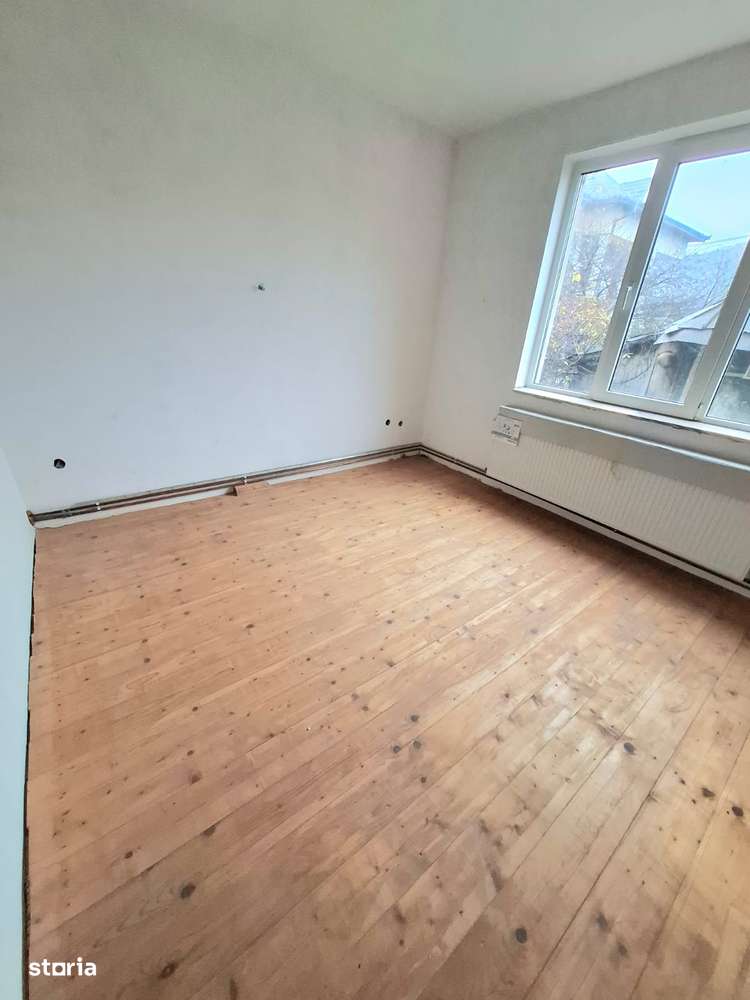 Casă P+M 274 m² +teren 565 m² Goranu Calea București – preț negociabil - Imagine principală: 3/19