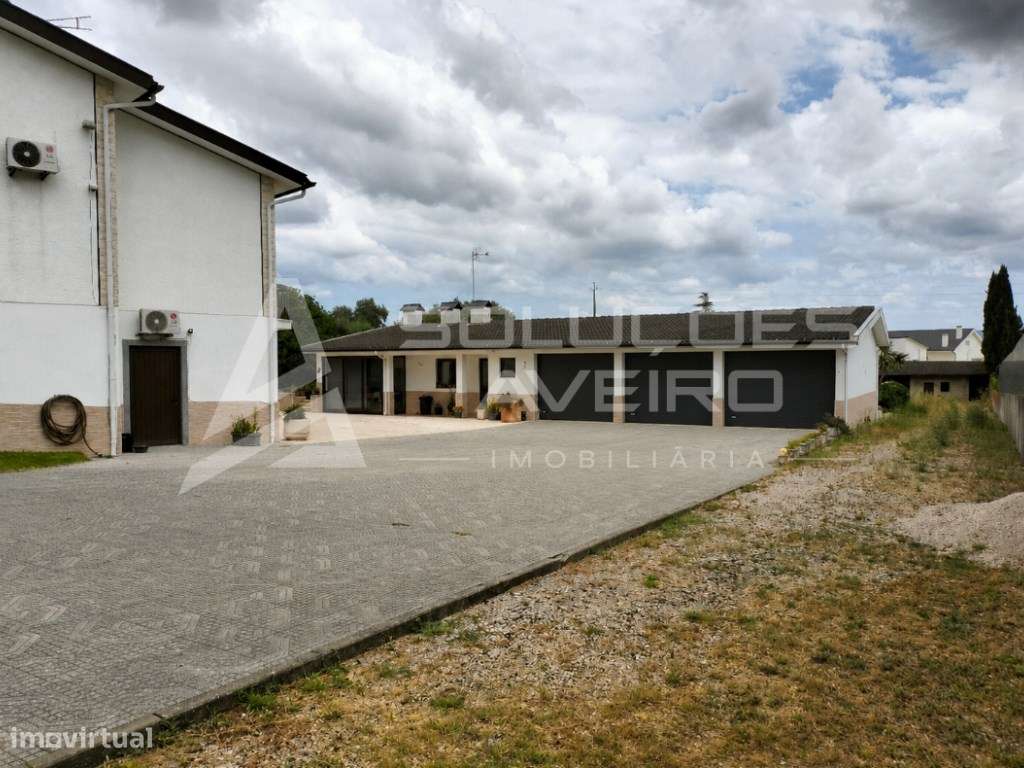 Moradia T4 com Piscina-7