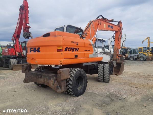 FIAT KOBELCO E175W - 4