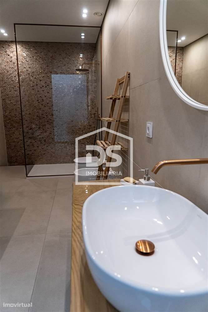 MORADIA DE LUXO T3 + ESCRITORIO - CENTRO DE PAÇOS DE FERREIRA-25