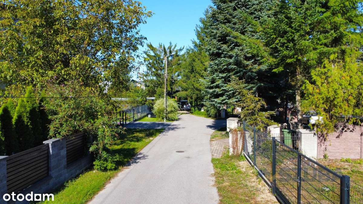 Na sprzedaż Dom z potencjałem w spokojnej okolicy-9