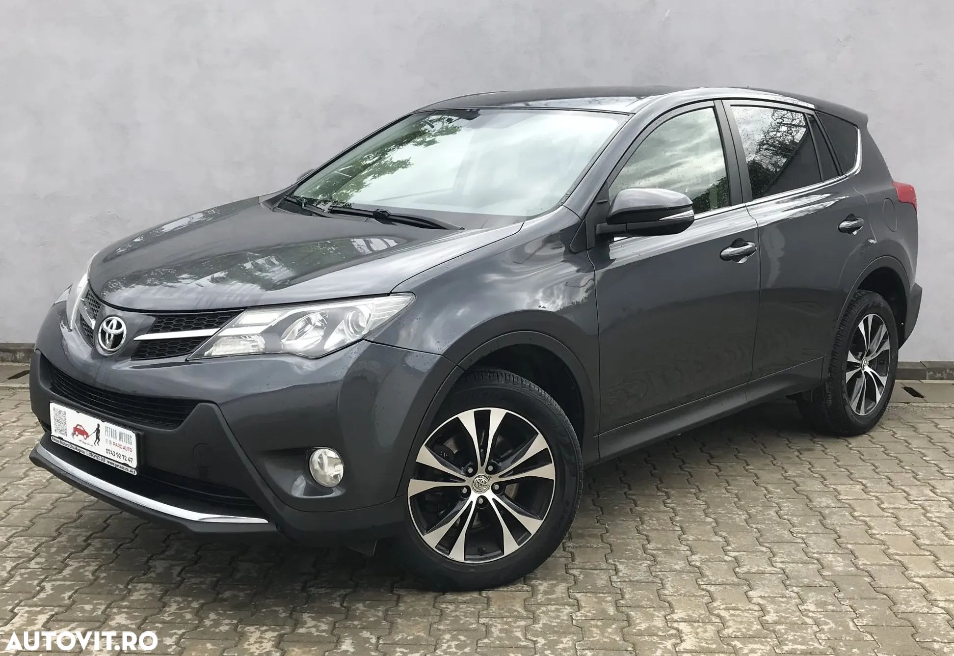 Toyota RAV4 2.2 D-4D 4x4 Automatik Life - 1