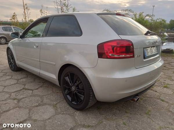 Audi A3 1.6 Ambition - 5