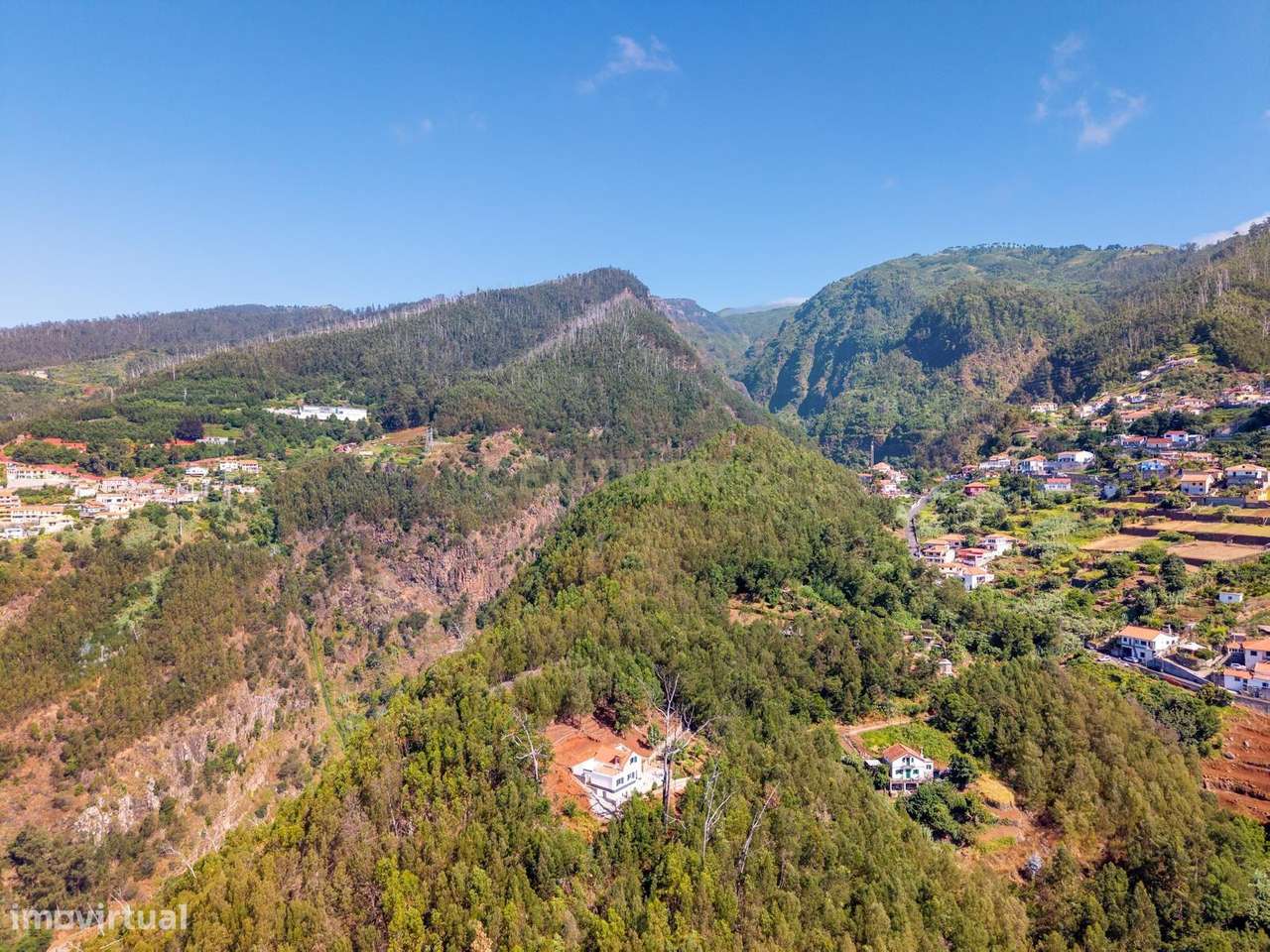 Oportunidade Única - Casa T2 - Renovada -  Funchal - Ilha da Madeira-28