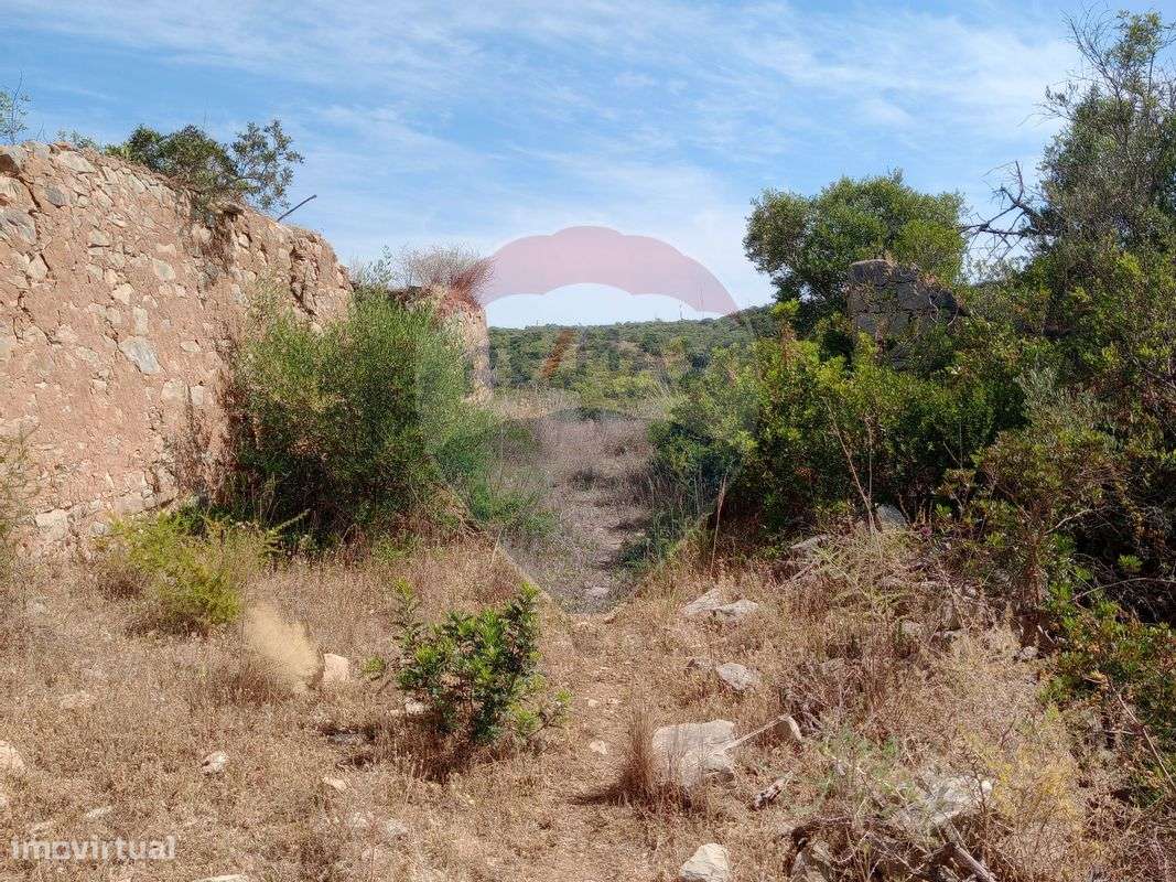 Moradia T1 para venda - Grande imagem: 3/14