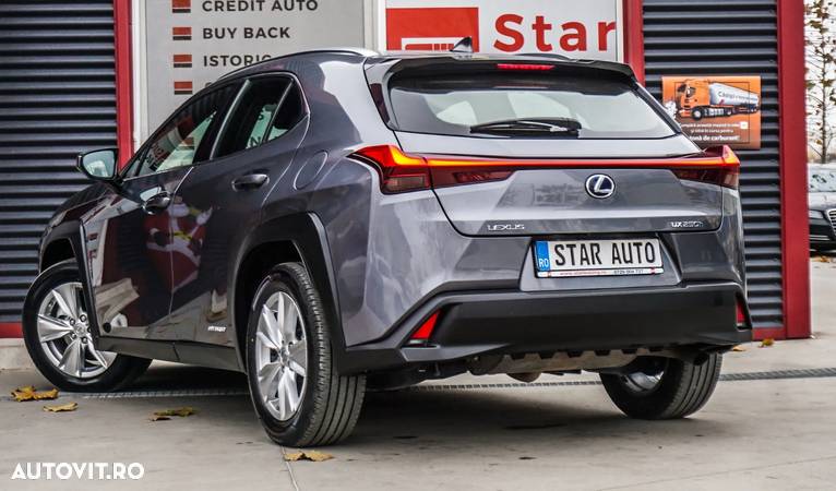 Lexus UX 250h FWD Executive - 5