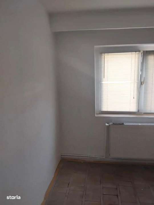 Aprtament 3 camere decomandat-Poarta 6 - Imagine principală: 4/9