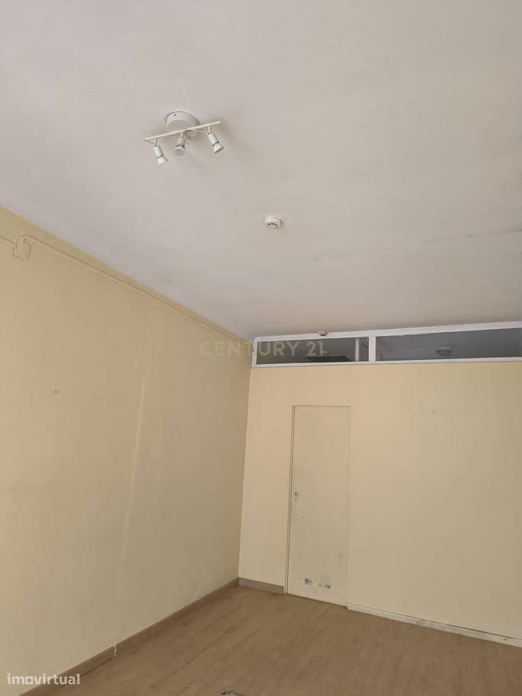 Escritório em Alenquer com Vista para a Cidade - Grande imagem: 5/11