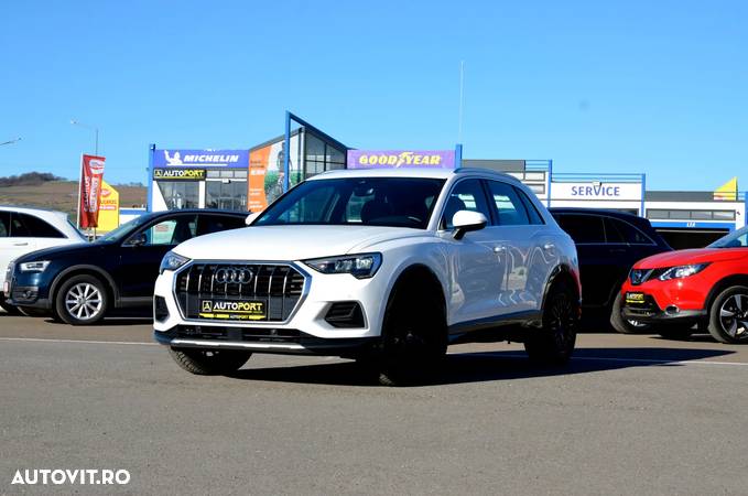 Audi Q3 35 TFSI - 1