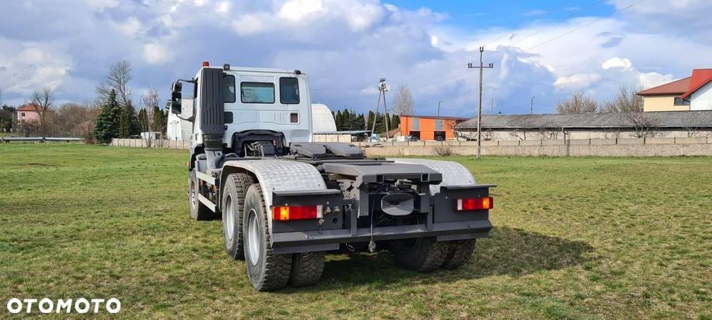 Iveco Trakker - 2