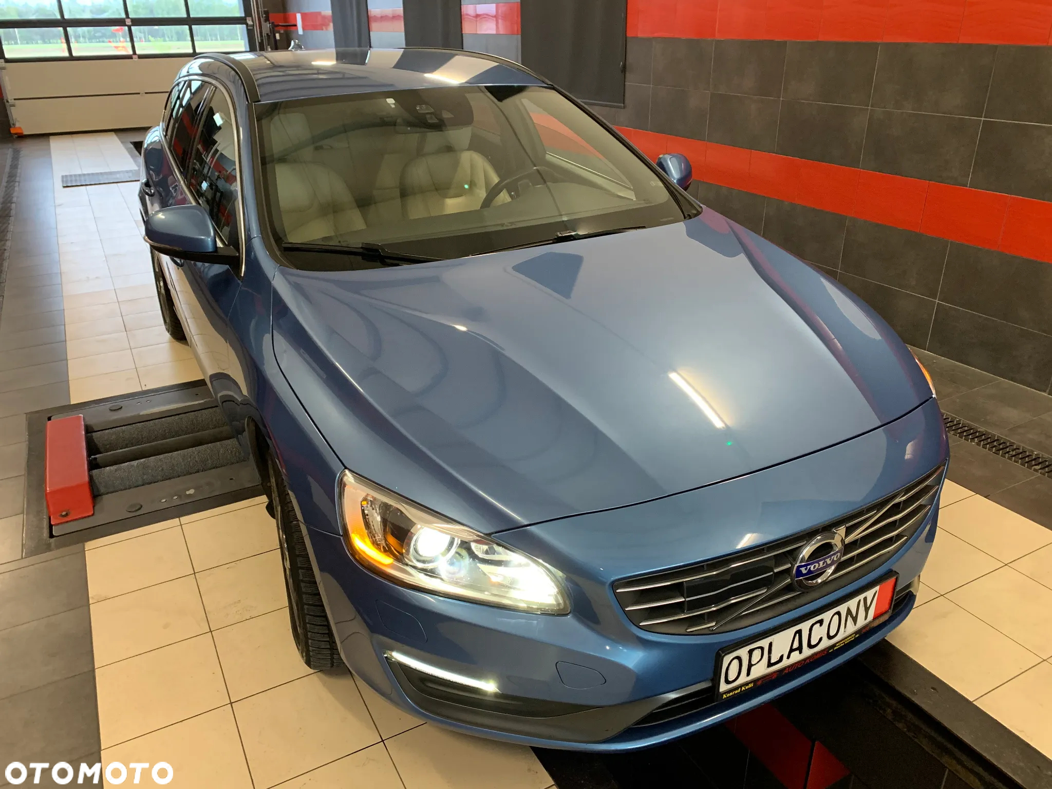 Volvo V60 D3 Geartronic Kinetic - 3