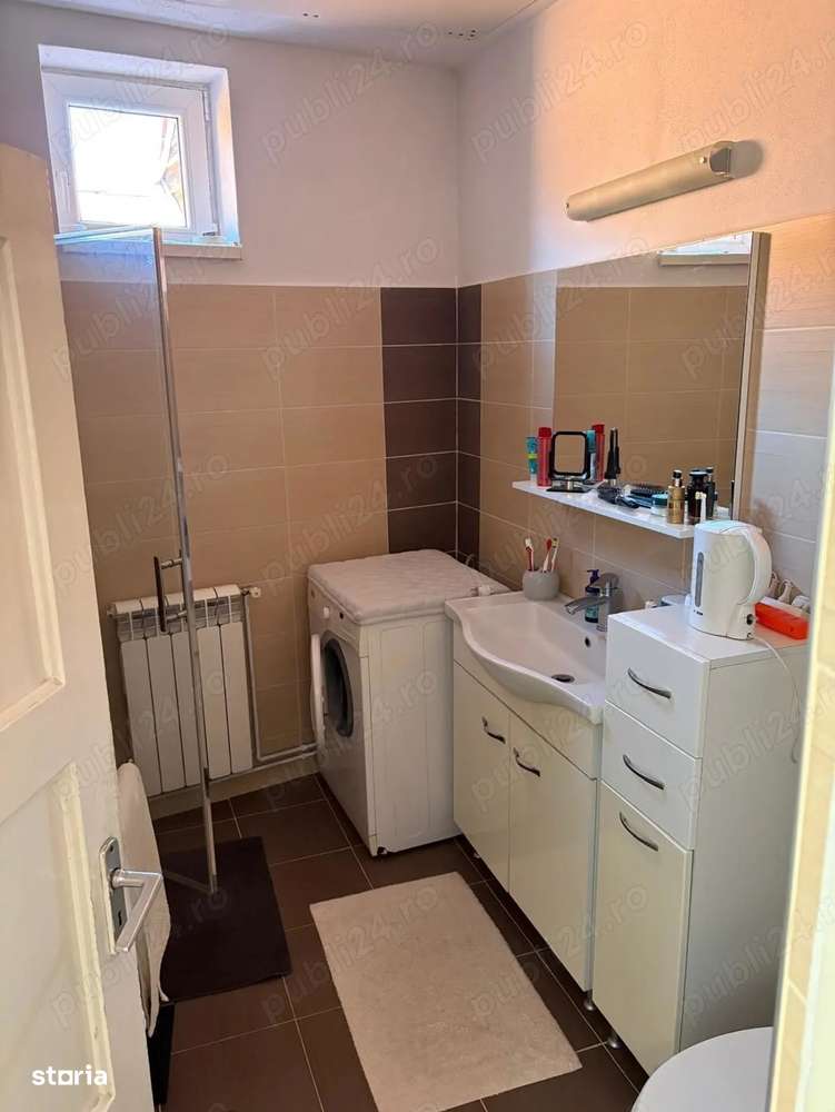 Casa singur in curte in Orasul de Jos-3