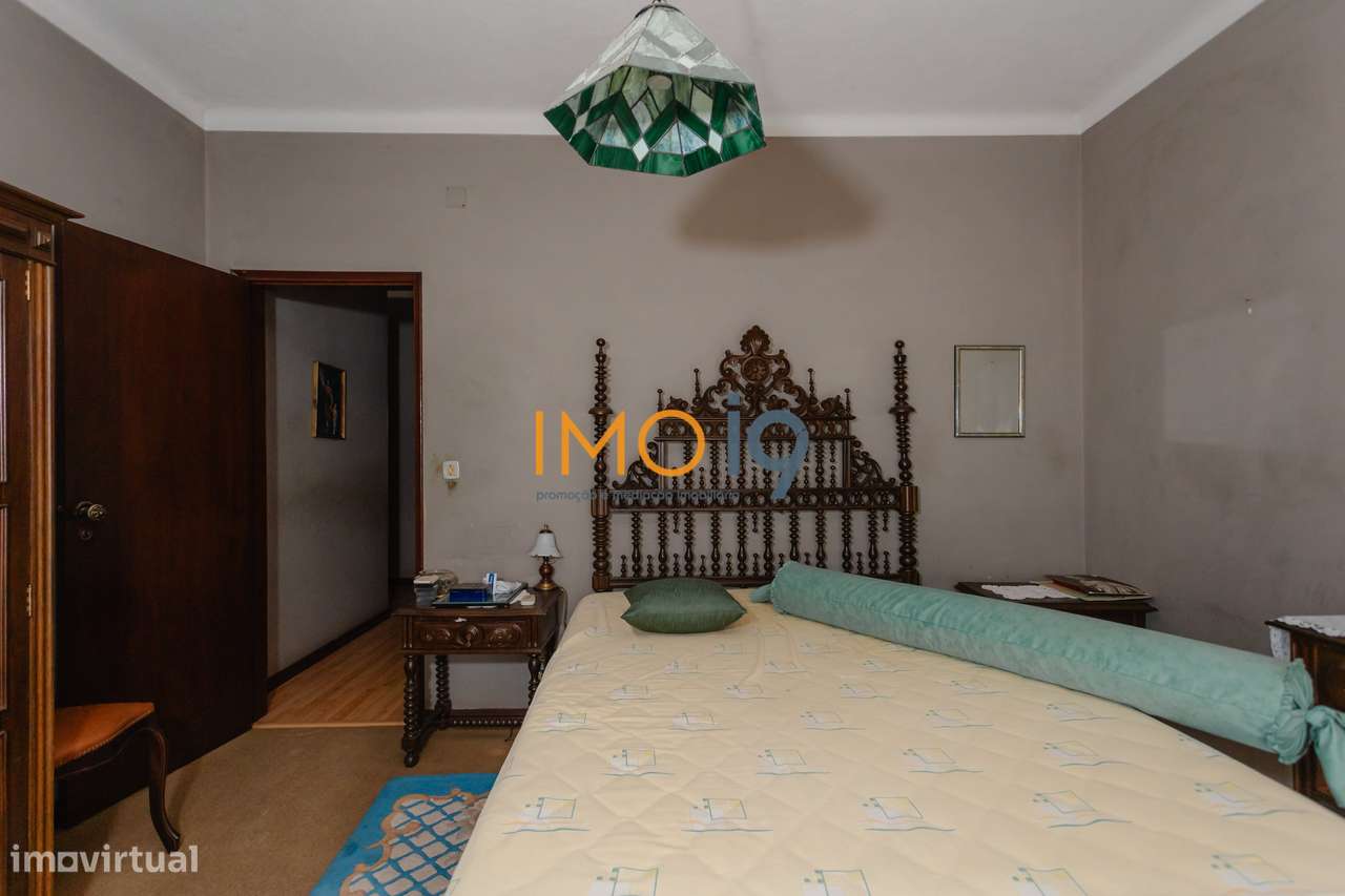 Moradia T4 + arrumos em Boleiros - Fátima-12