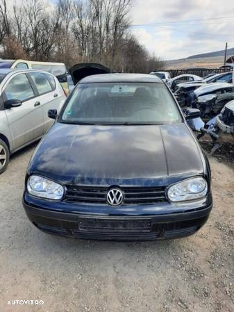 Dezmembrez VW Golf 4 - 1