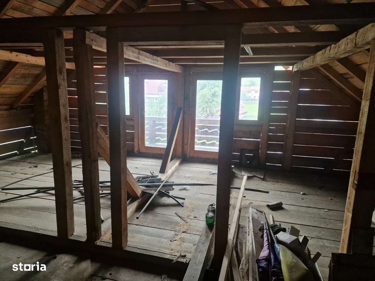 Vindem cladire P+E+M in Campulung Moldovenesc-7