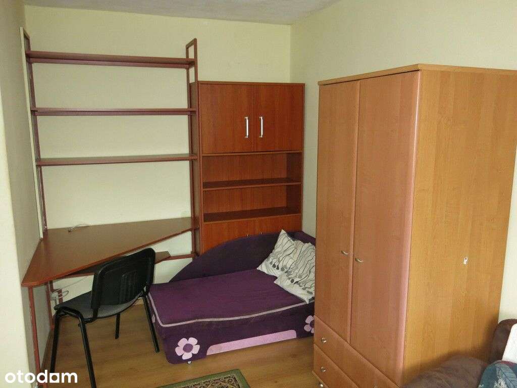 Kawalerka, ul. Grodzka, z widokiem na skwer!-4