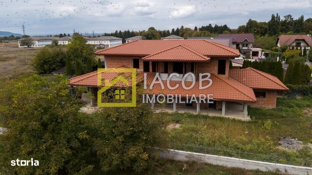 Casa 485 mp si teren 1409 mp, strada Calea Moldovei, Bacau