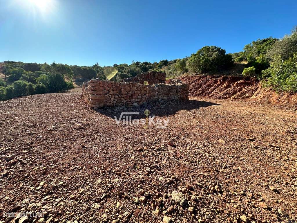 Terreno com água e luz, projeto para construir 60 m2 Odiáxere, Lagos. - Grande imagem: 5/23