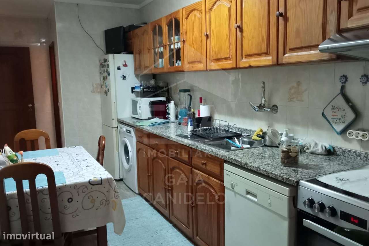 T2+1 no Centro de Vilar de Andorinho!-3