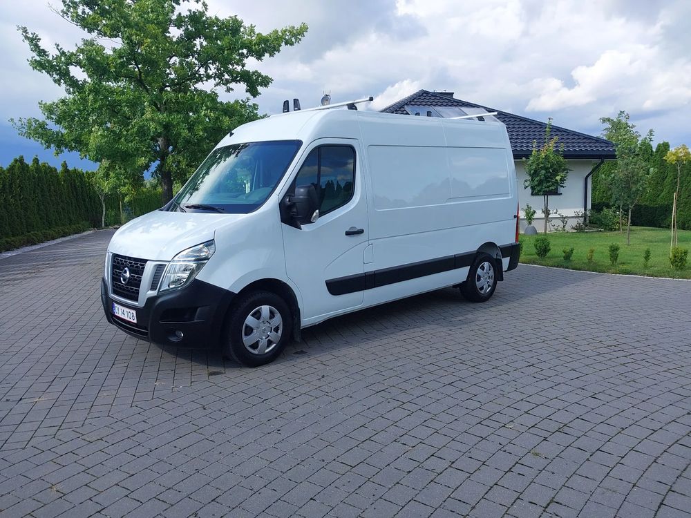 Nissan NV400 2017