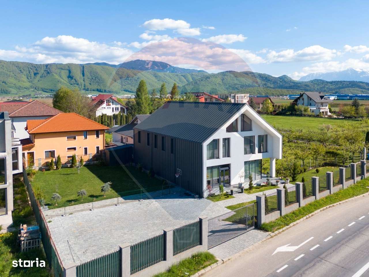 Cladire comerciala ultramoderna destinații multiple - Imagine principală: 3/18