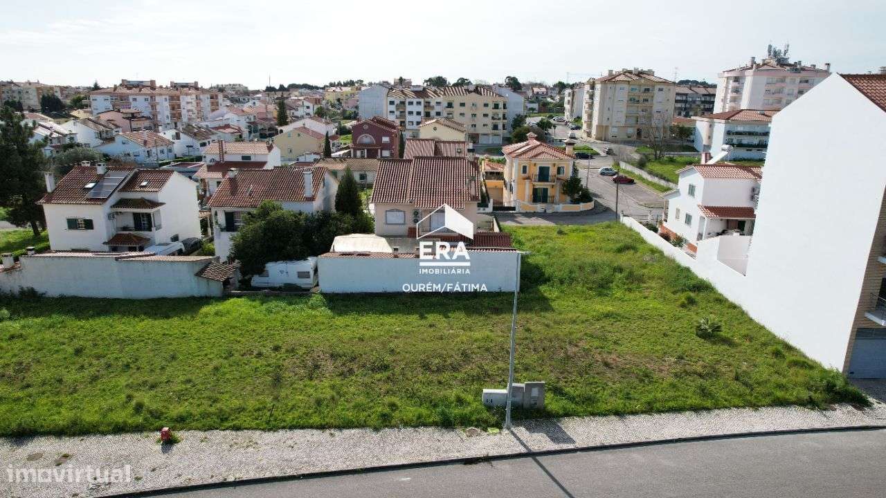 Lote localizado na Cidade do Entroncamento - Grande imagem: 4/20