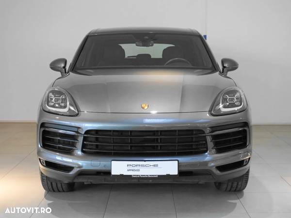 Porsche Cayenne - 4