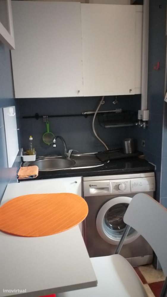 Quarto - localizado em Arroios Lisbon - Grande imagem: 3/13