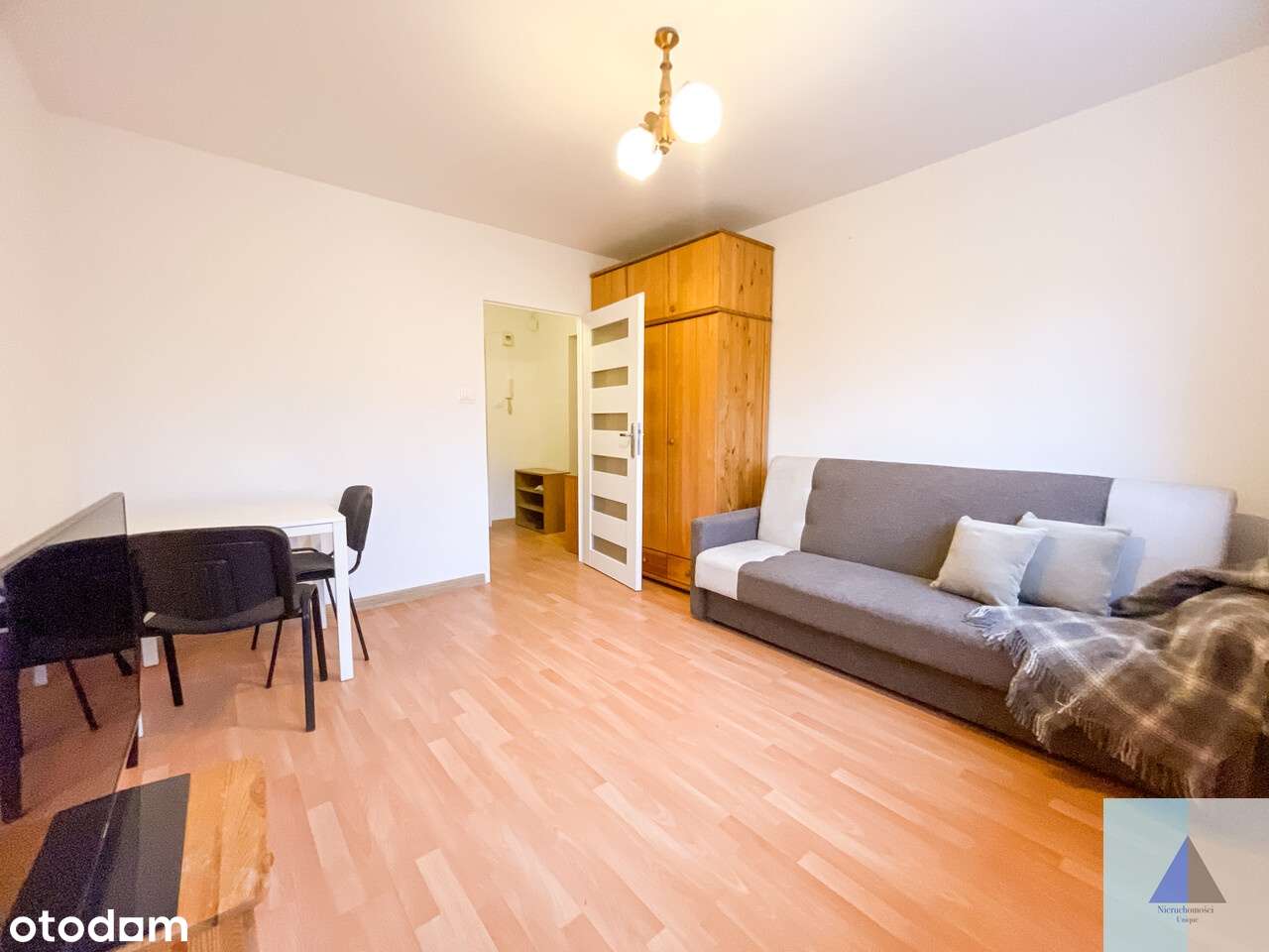 Metro, zieleń, cisza • 2 pokoje z osobną kuchnią • do wejścia-7