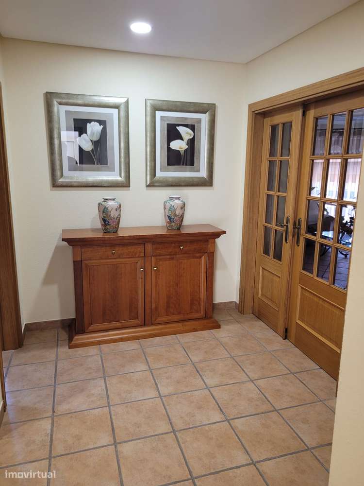 Excelente Apartamento T4-10