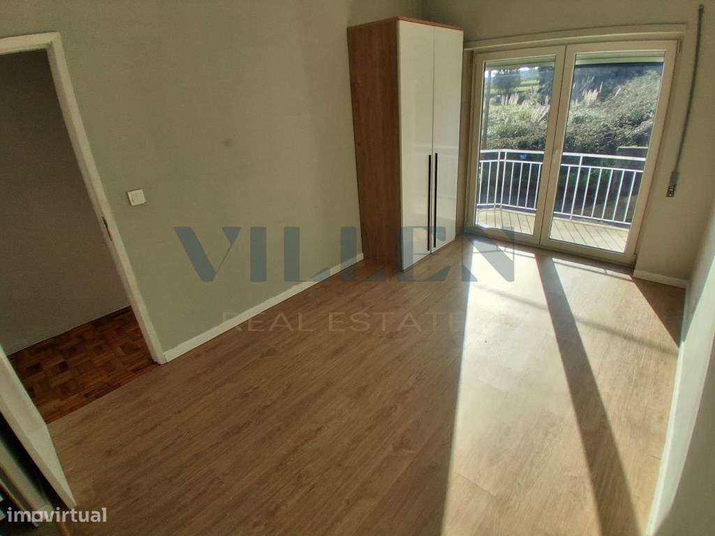 Andar Moradia T3 Renovado com Garagem e 3 Frentes em São Cosme - Go...-9