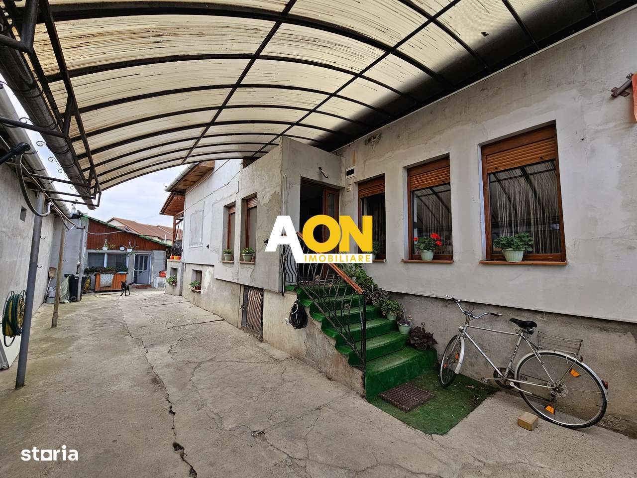 Casa 3 camere, 554 mp teren, pretabila pentru birouri, zona Lipoveni - Imagine principală: 2/12