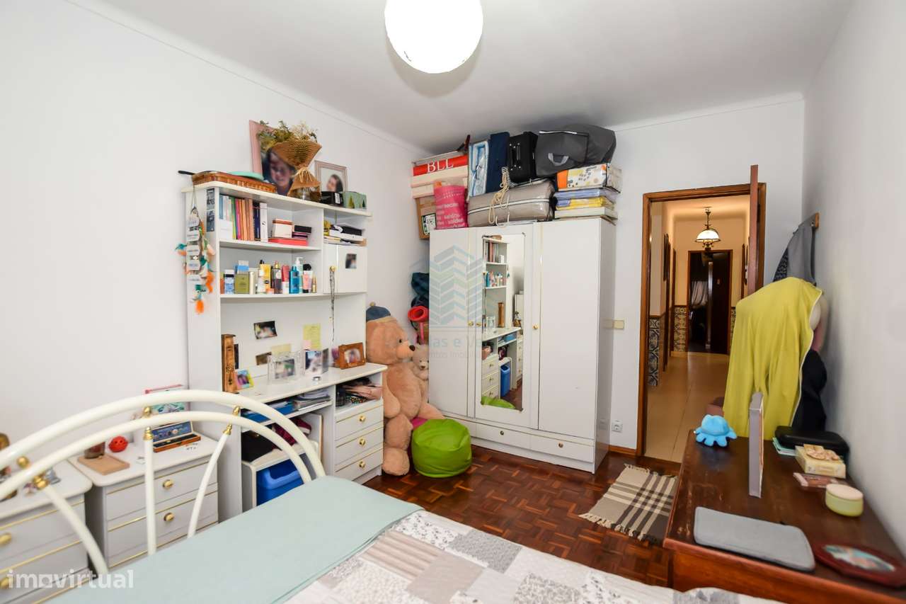 Apartamento T3 com Garagem - Entroncamento-13