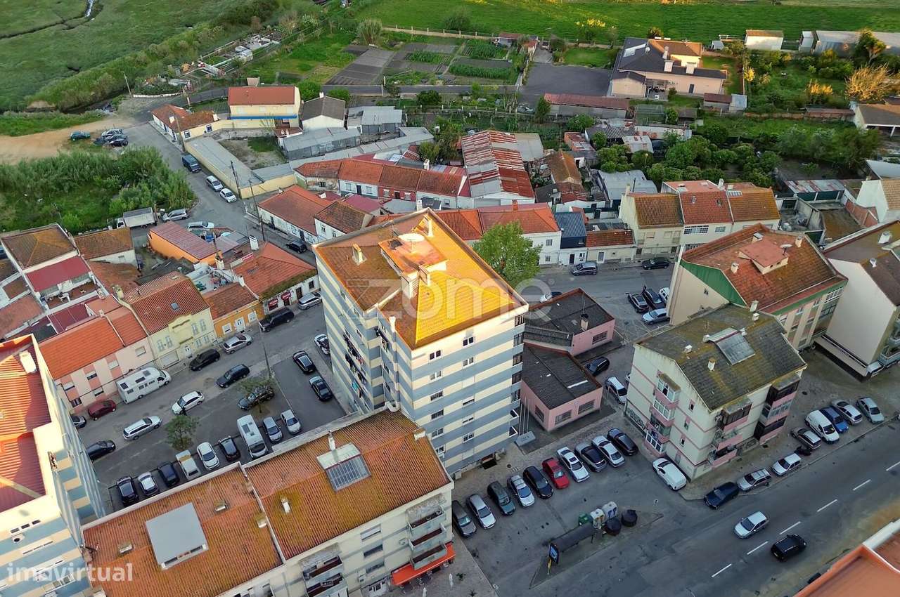 Apartamento T2 em Paivas, Amora-25