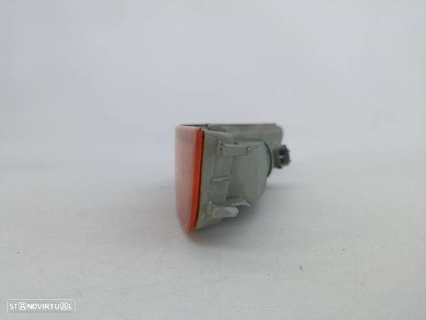 Pisca Drt Direito Toyota Corolla Liftback (_E10_) - 3