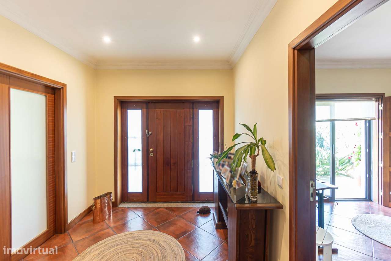 Quinta T4+1 , Moradia Térrea, 4.500 m² Terreno,  Privacidade Total-6